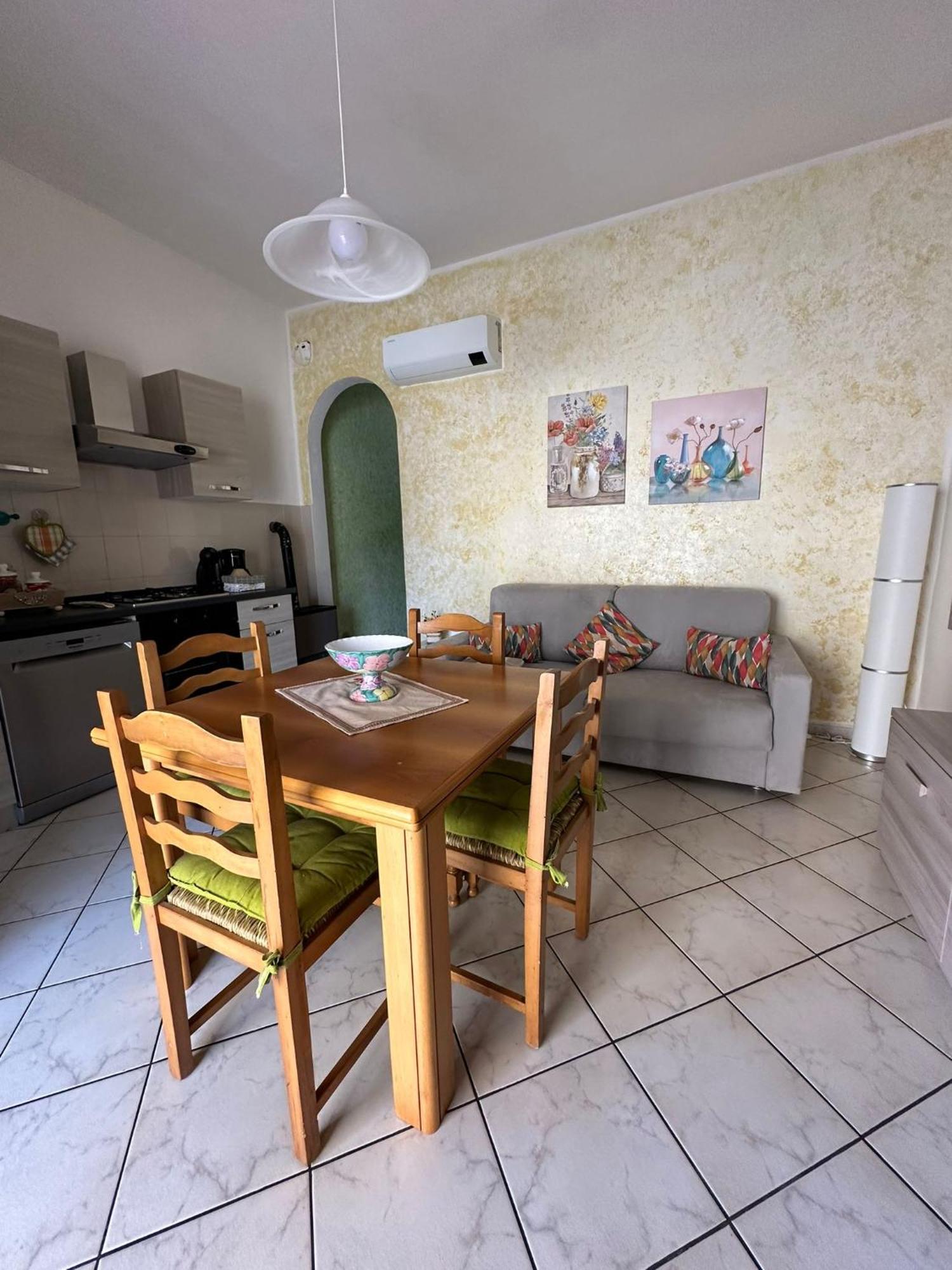 Apartamento La Casa Di Nonna Ottorina Venturina Terme Exterior foto