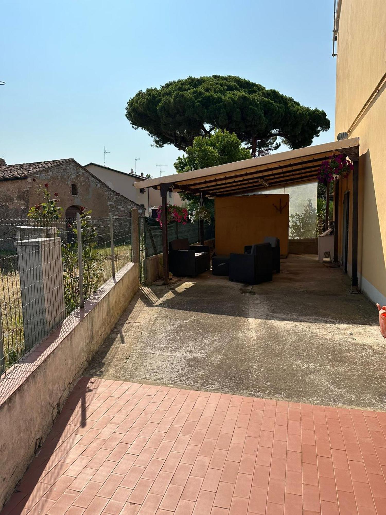Apartamento La Casa Di Nonna Ottorina Venturina Terme Exterior foto